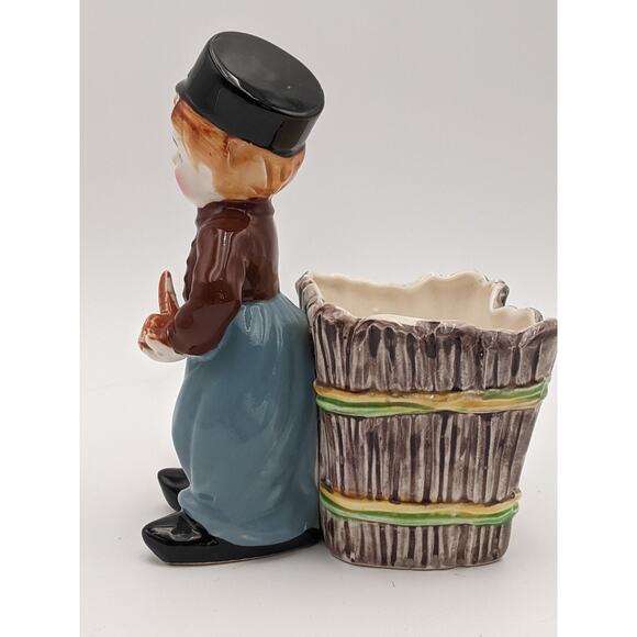 Vintage Napco Boy Figurine Planter w/ Pipe Hand Painted Ceramic Planter #5662 - Picture 6 of 7
